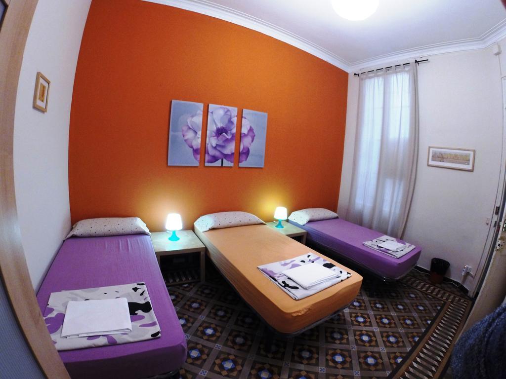 Blue Hostel Barselona Oda fotoğraf