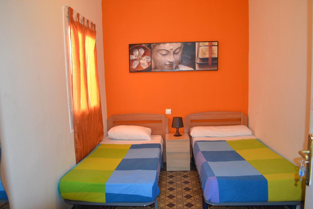 Blue Hostel Barselona Oda fotoğraf