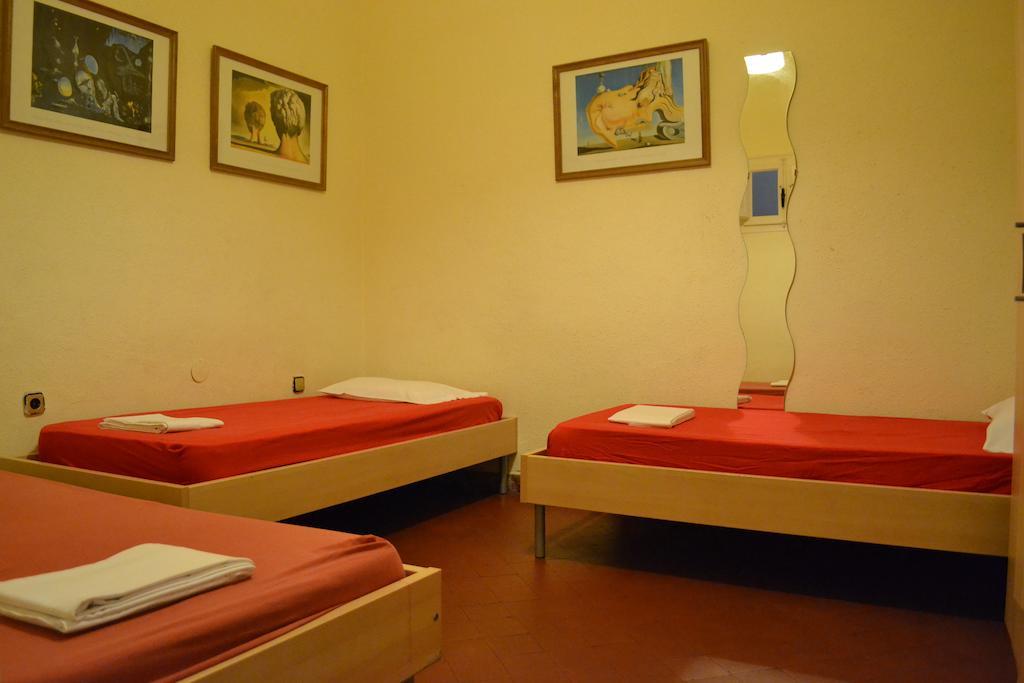 Blue Hostel Barselona Oda fotoğraf