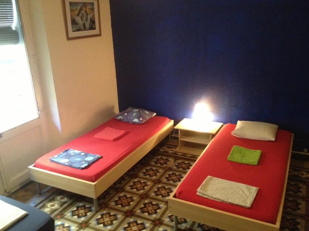 Blue Hostel Barselona Oda fotoğraf